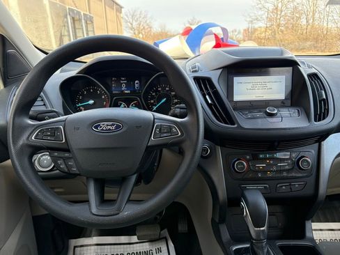 Used 2019 Ford Escape SE image 26