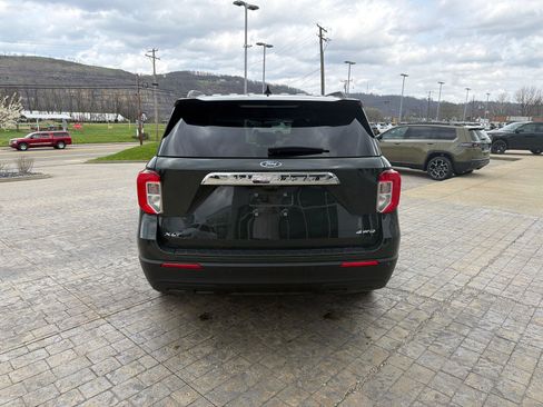 Used 2023 Ford Explorer XLT image 7
