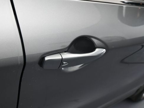 Used 2021 Nissan Rogue Sport SV image 42