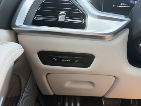 Used 2025 BMW X5 M60i AWD/4WD image 19