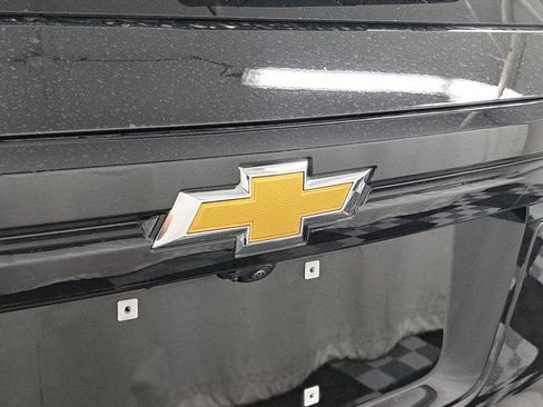 Used 2024 Chevrolet Traverse LT FWD image 8
