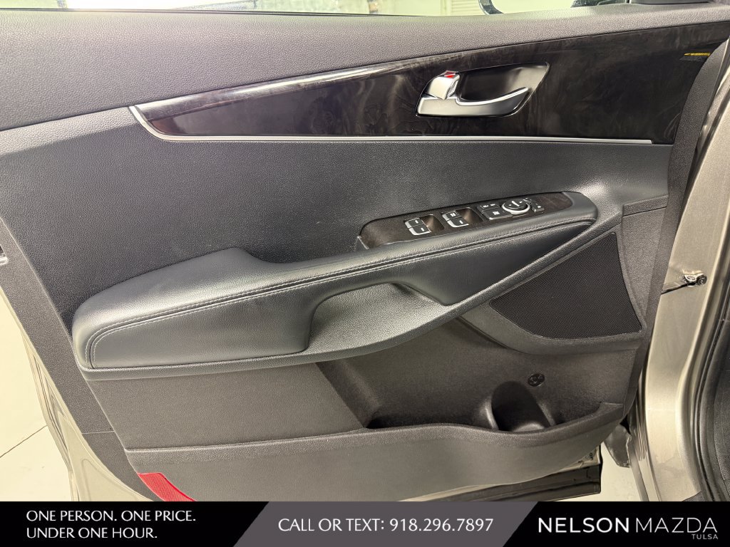 Used 2016 Kia Sorento FWD w/ LX Convenience Package image 18