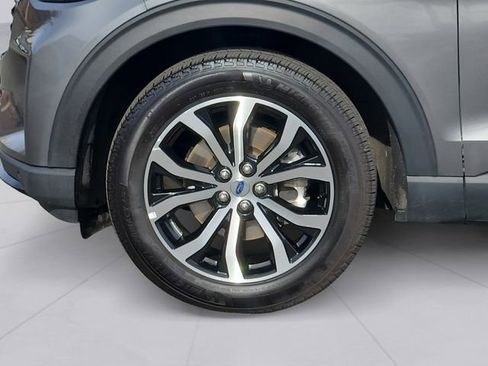 Certified 2025 Ford Explorer ST-Line AWD/4WD image 9