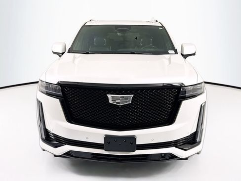 Used 2021 Cadillac Escalade Sport Platinum w/ LPO, ONYX Package AWD/4WD image 2