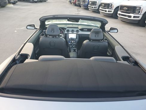 Used 2023 Ford Mustang Premium image 7