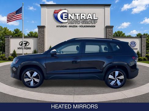 Used 2025 Volkswagen Taos S AWD/4WD image 6