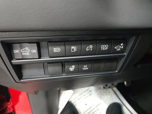 New 2025 Toyota Tundra Platinum AWD/4WD image 31