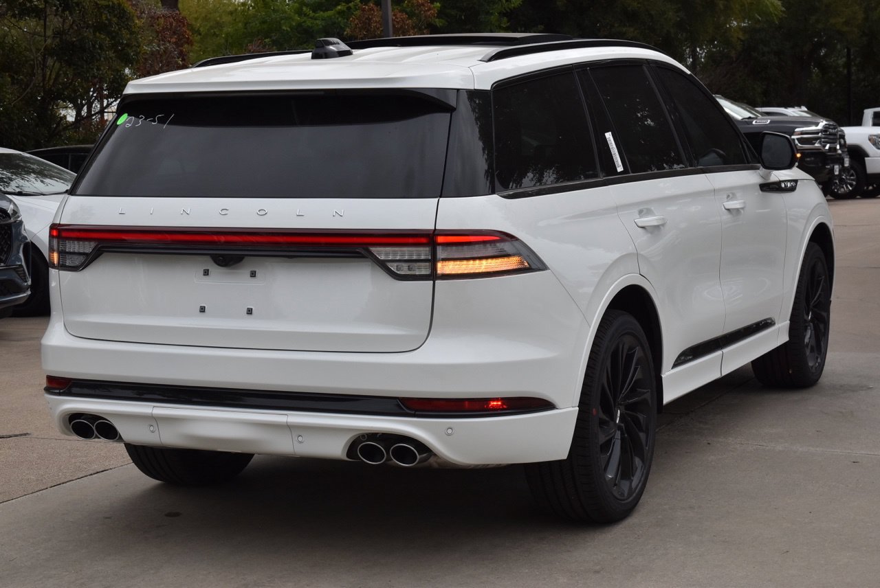 New 2027 Lincoln Aviator Reserve AWD/4WD image 7