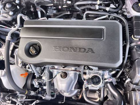 Used 2025 Honda Civic Sport image 10