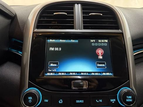 Used 2015 Chevrolet Malibu LTZ FWD image 34