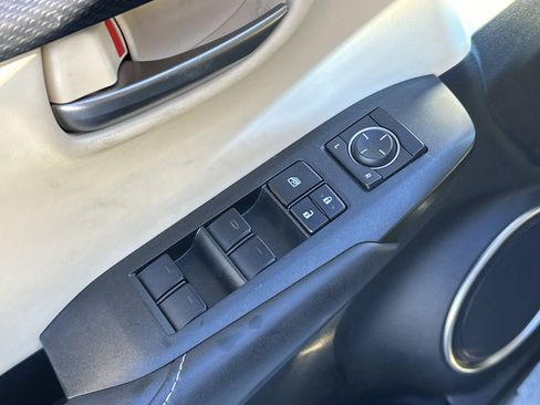 Used 2016 Lexus NX 200t FWD image 15