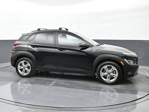 Certified 2023 Hyundai Kona SEL AWD/4WD image 7