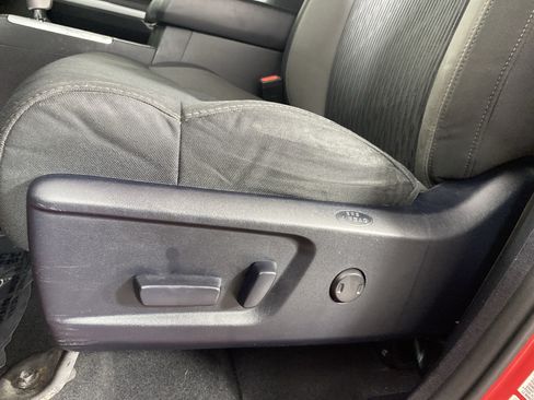 Used 2014 Toyota Tundra SR5 AWD/4WD image 15