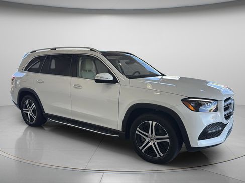 Certified 2022 Mercedes-Benz GLS 450 4MATIC image 21