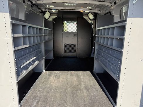Used 2015 Ford Transit 150 130 Low Roof RWD image 20
