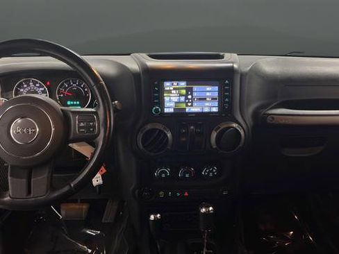 Used 2017 Jeep Wrangler Sport AWD/4WD image 11