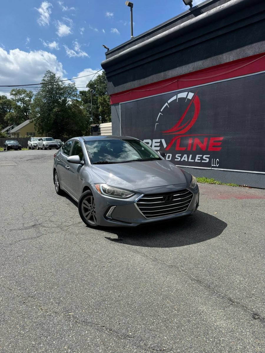 Used 2018 Hyundai Elantra SEL FWD image 1