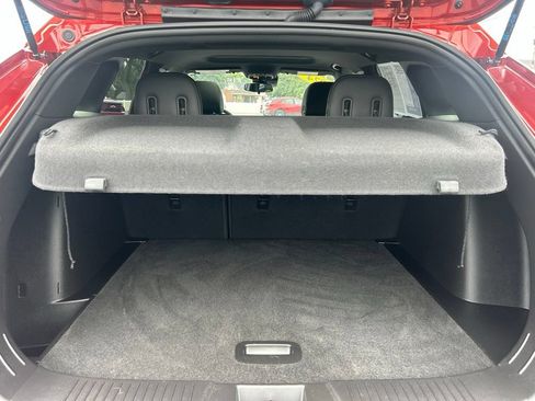Certified 2024 Chevrolet Trax RS w/ Sunroof Package FWD image 29