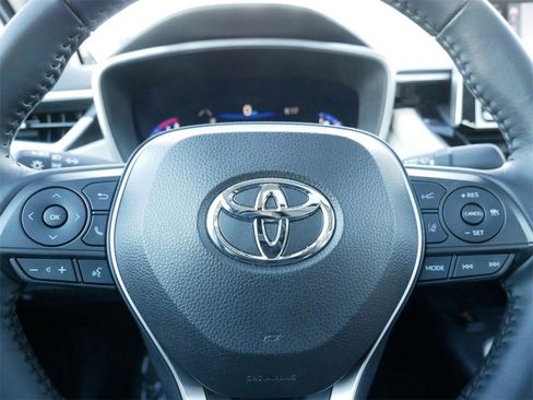 Used 2022 Toyota Corolla XLE image 17