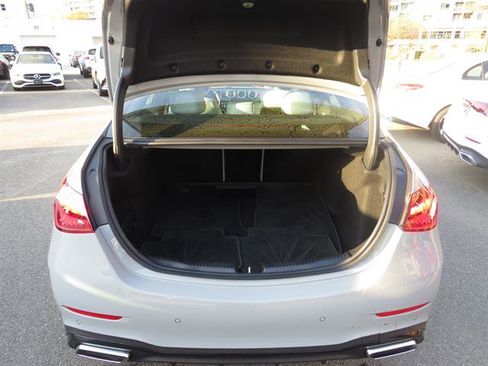 Used 2025 Mercedes-Benz C 300 4MATIC Sedan image 28