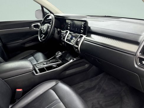 Used 2021 Kia Sorento S image 20