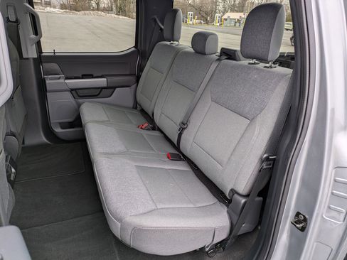 Used 2025 Ford F150 XLT w/ Equipment Group 301A Standard image 17