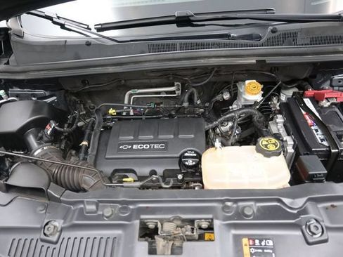 Used 2017 Chevrolet Trax LT FWD image 31