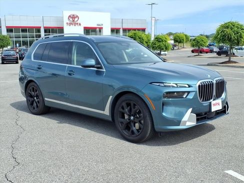 Used 2024 BMW X7 xDrive40i AWD/4WD image 2