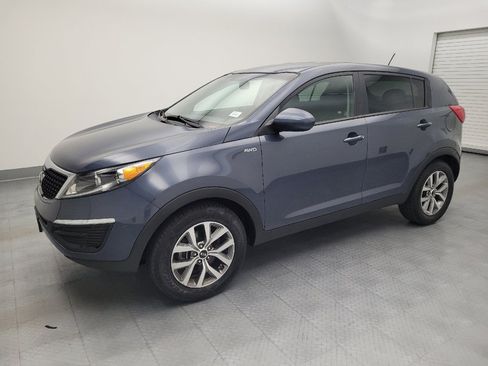 Used 2016 Kia Sportage LX AWD/4WD image 2