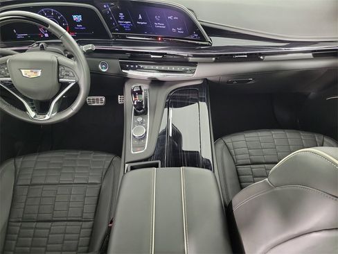 Certified 2024 Cadillac Escalade V w/ Heavy-Duty Trailer Package image 16