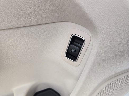 New 2025 Mercedes-Benz CLA 250 4MATIC image 23