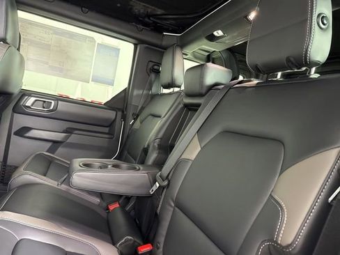 New 2025 Ford Bronco Outer Banks image 18