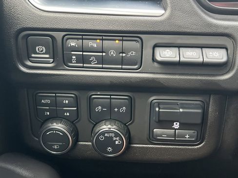 Used 2021 Chevrolet Tahoe High Country image 12