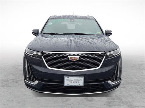 Used 2025 Cadillac XT6 Premium Luxury image 8