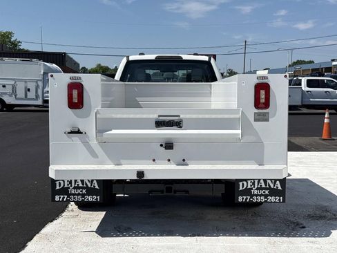 New 2025 Ford F550 4x4 Crew Cab Super Duty image 4