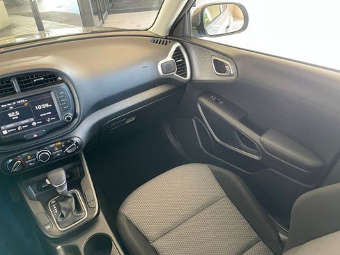 Used 2025 Kia Soul LX w/ LX Technology Package image 33