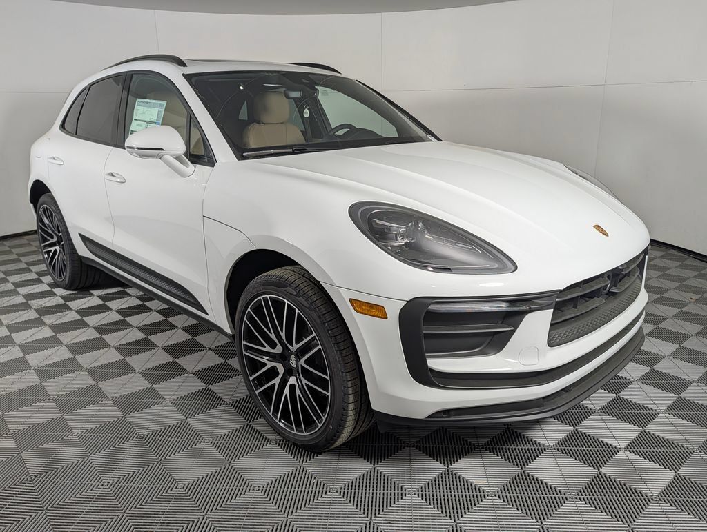 New 2026 Porsche Macan AWD/4WD image 9