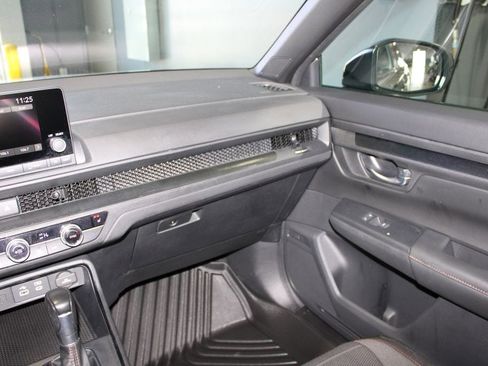 Used 2025 Honda CR-V Sport image 21