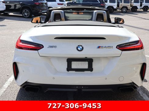 Used 2020 BMW Z4 M40i w/ Premium Package image 9