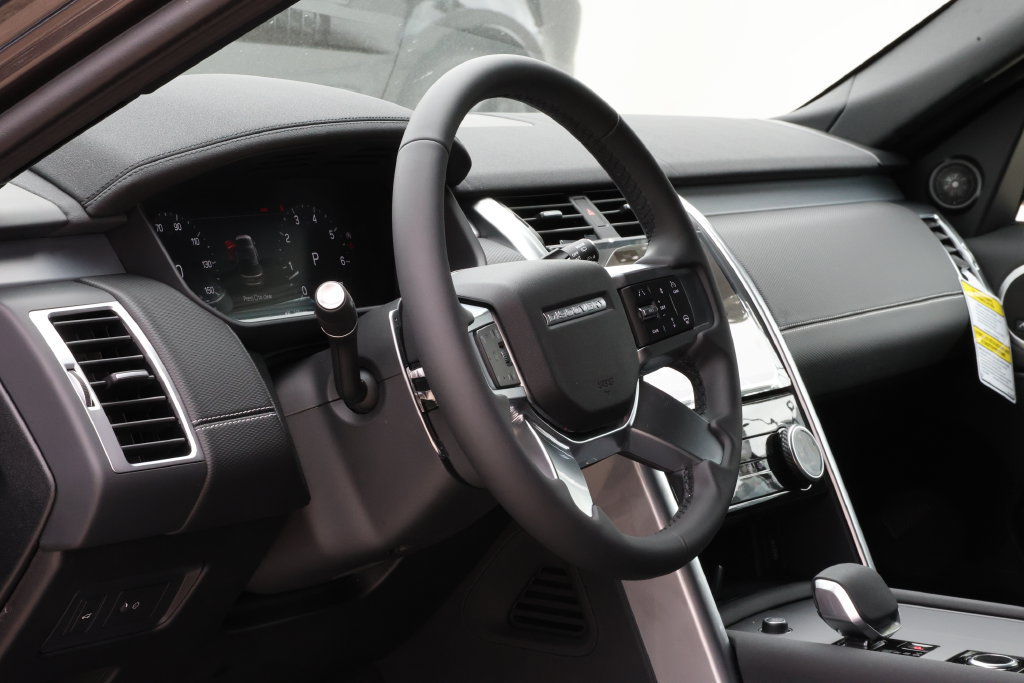 New 2026 Land Rover Discovery Dynamic SE AWD/4WD image 10