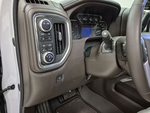 Used 2022 GMC Sierra 1500 SLT w/ SLT Premium Plus Package image 18