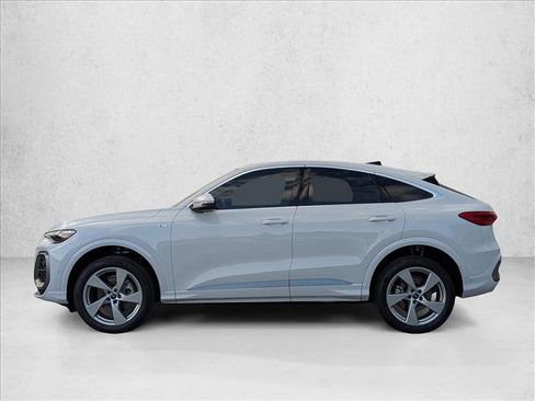 New 2025 Audi Q5 Premium Plus AWD/4WD image 5