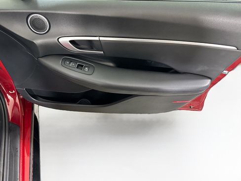 Used 2025 Hyundai Sonata SEL FWD image 30