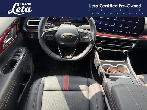 Used 2025 Chevrolet Traverse RS w/ LPO, Floor Liner Package FWD image 11