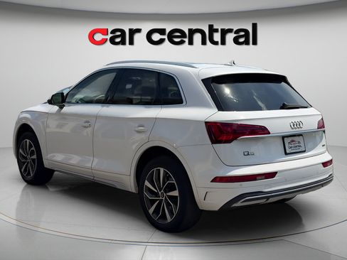Used 2021 Audi Q5 2.0T Premium AWD/4WD image 3