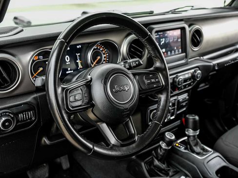 Used 2020 Jeep Wrangler Unlimited Sport S image 18