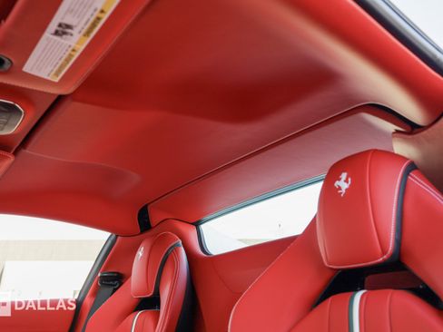 Used 2022 Ferrari 812 GTS RWD image 23