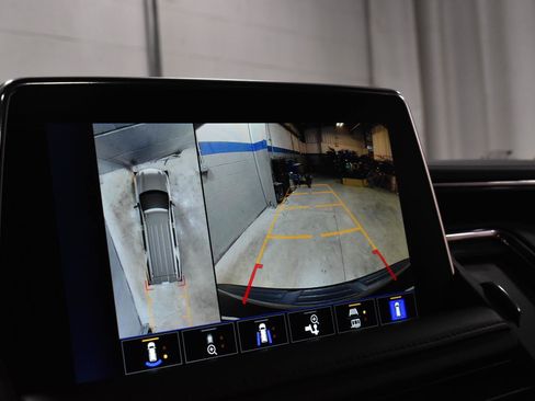 Used 2022 Chevrolet Tahoe RST w/ Luxury Package image 21