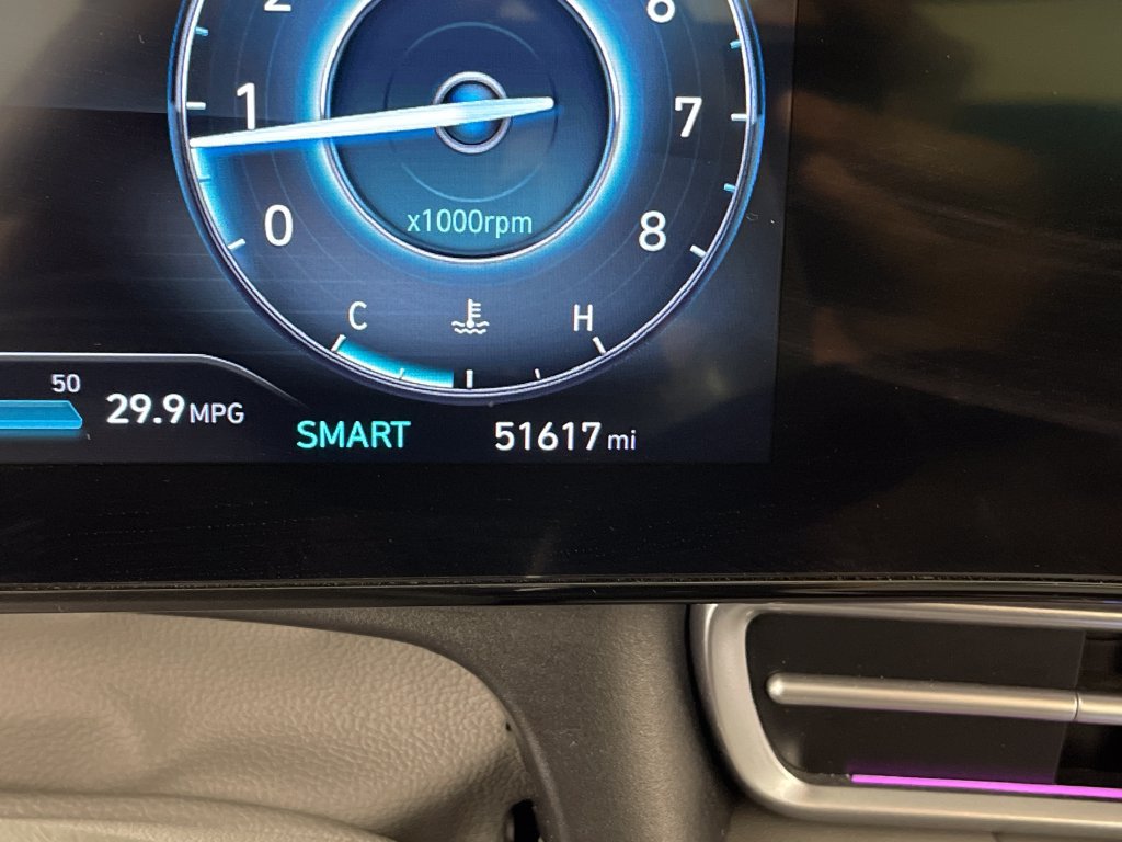 Certified 2025 Hyundai Elantra SEL FWD image 21