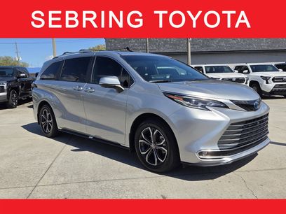 Used 2025 Toyota Sienna Platinum